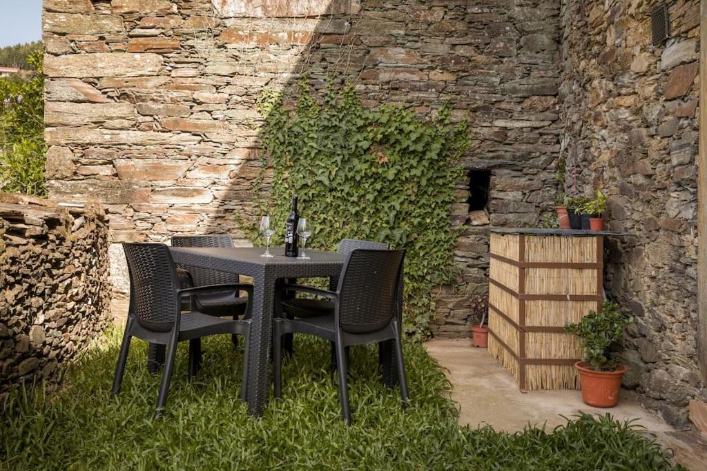 Casas De Xisto Holiday home *